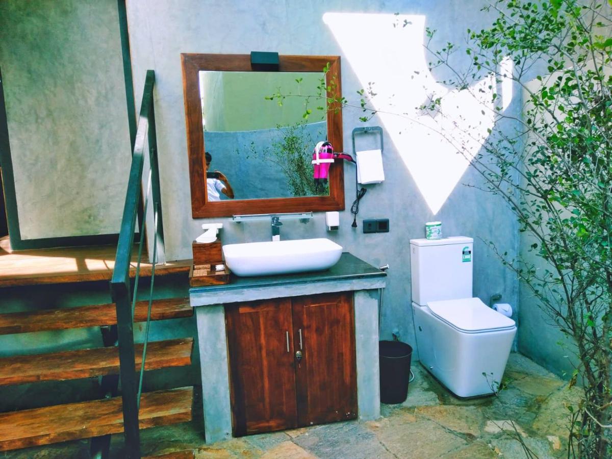 Kottawatta River Bank Resort Udawalawe Eksteriør bilde